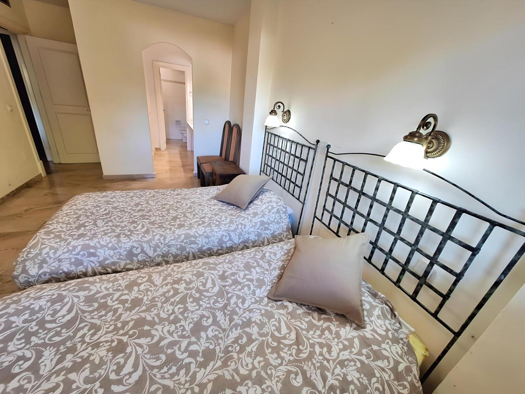 Gorgeous 2Br Apt. W/ Mountain View Puerto Banus Marbellac Extérieur photo
